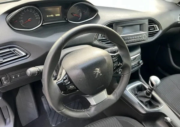 Peugeot 308 cena 38800 przebieg: 11400, rok produkcji 2019 z Kielce małe 172